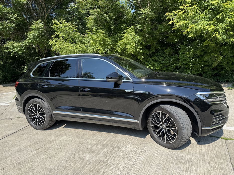 VW Touareg 2020 3.0tdi, perne,virtual cockpit,headup display,panoramic