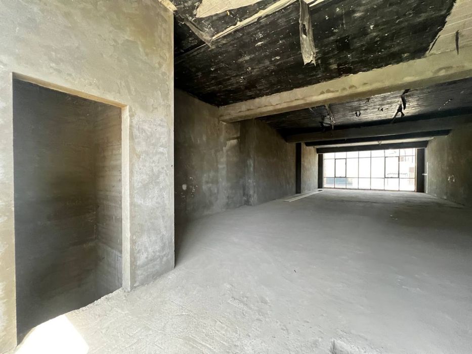 Продаётся Коммерческое Помещение 716кв.м Вдоль Дороги ор.Ракат Махалля