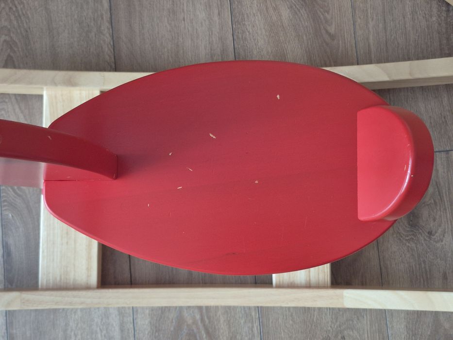 Дървено лосче за люлеене IKEA EKORRE – Червено
