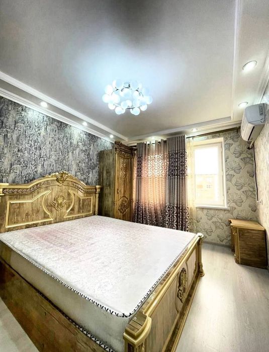 Olmazor tumani, Chorsu bozori yaqinida, 2 xonali uy, umumiy maydoni 75