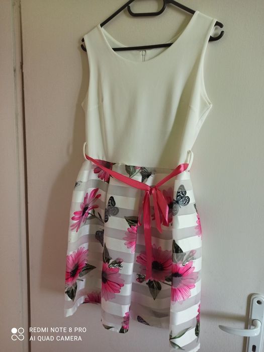 Дамска рокля размер С-М