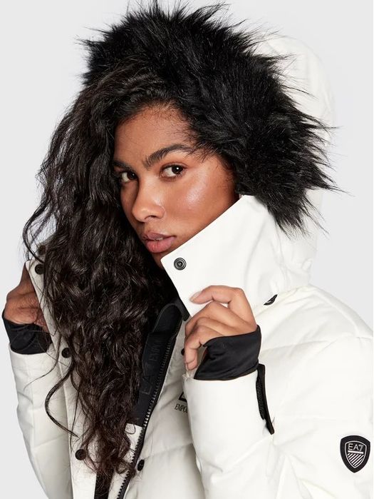 Дамско ски яке EA7 Emporio Armani