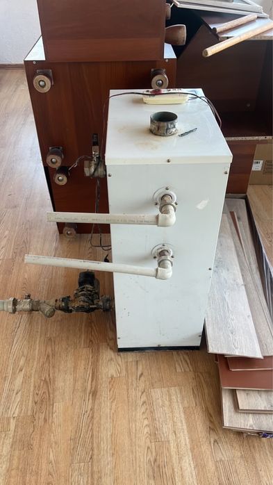 Газовый катёл напольный