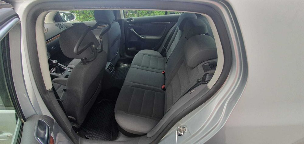 VW Golf 5 1.9 TDI 105 CP – 150.300 km reali