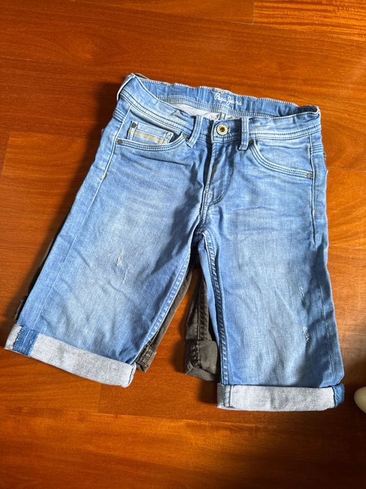 Pantaloni scurți 10 ani Pepe J. și Zara