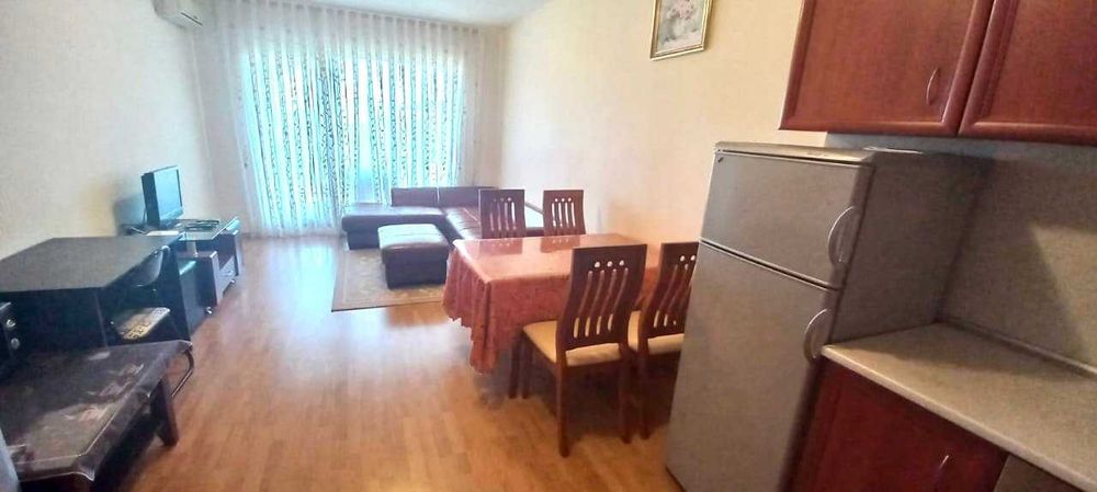 Продава се Тристаен апартамент в Обзор - 102 кв.м за 922 €/кв.м - Снимка #1