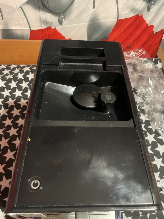 Кафеавтомат Beko (CEG3190B) Черен 600W