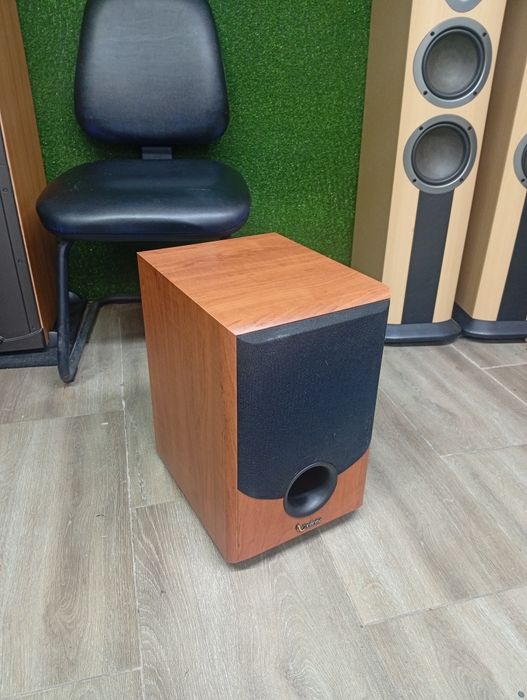 Активен субуфер INFINITY Alpha