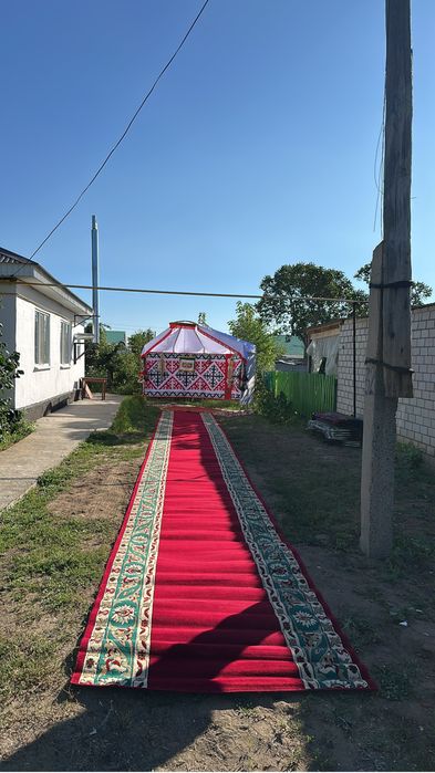 Фотозона в виде полу юрты