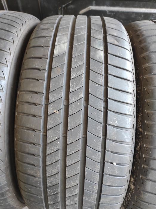 245/40/19 Bridgestone