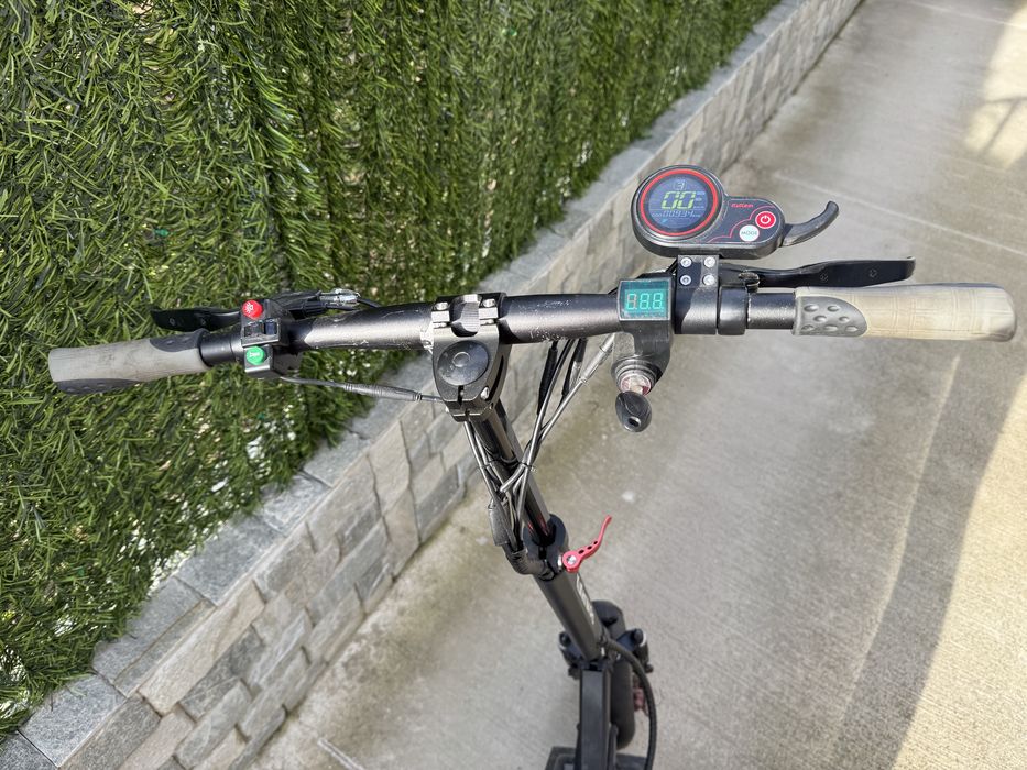 Електрическа тротинетка Kukirin M4 Pro – 500W, пробег 934 км