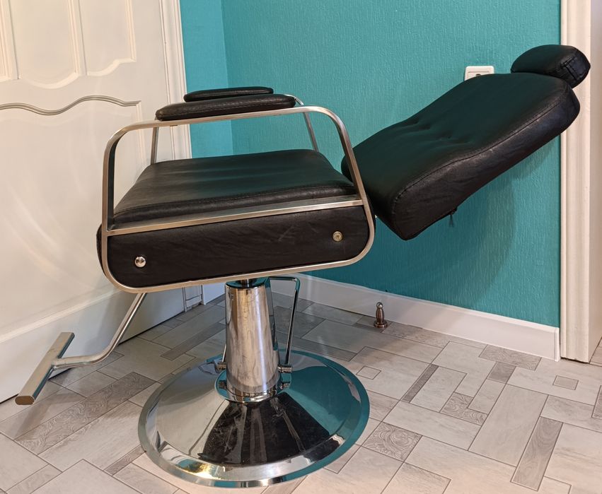 Барбер кресло (кресло для барбершопа)