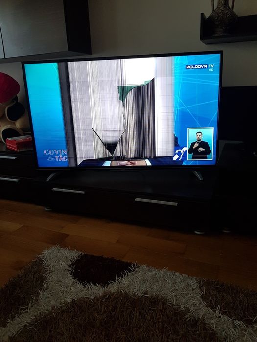 Televizor Horizon 138 cm diagonala