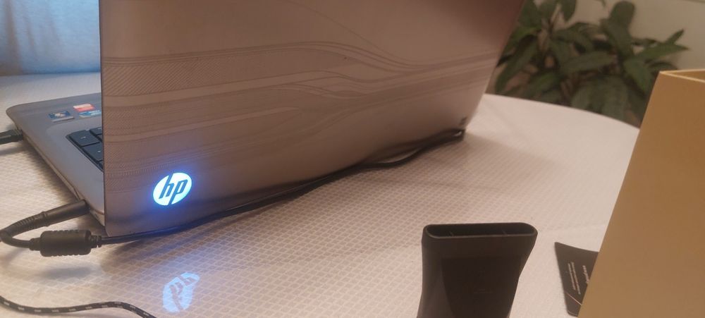 Ноутбук HP старый