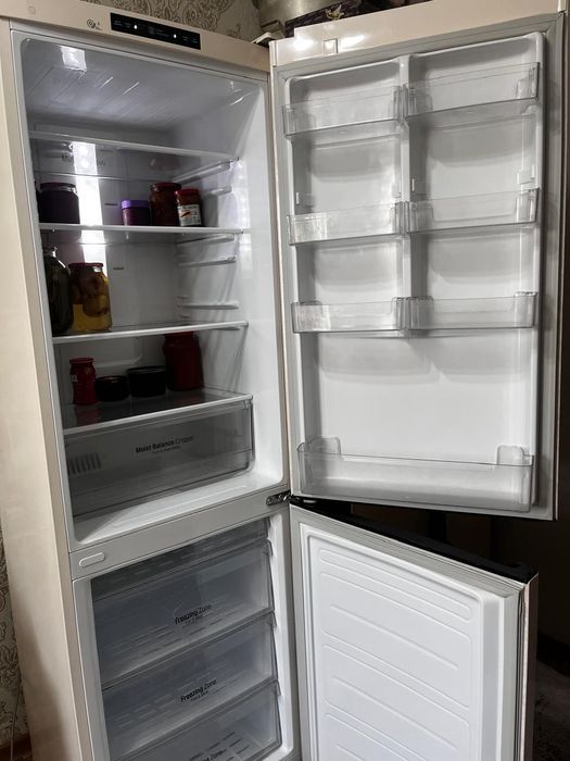 Продам холодильник
