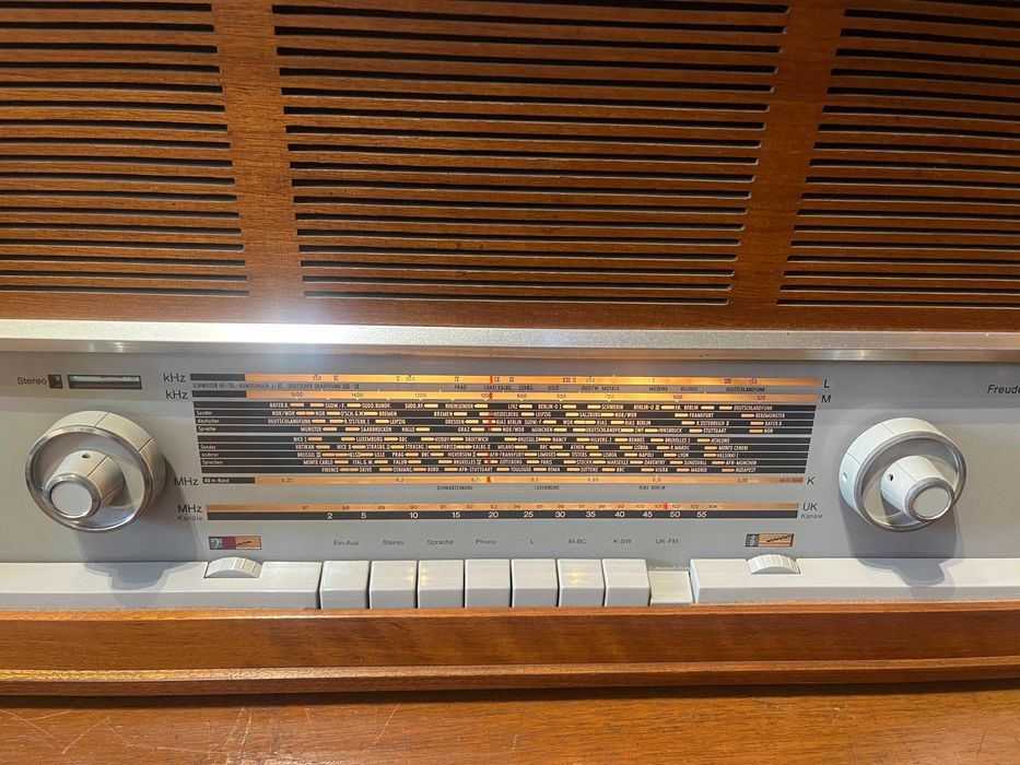 Radio pe lampi Saba Freudenstadt 15M Stereo