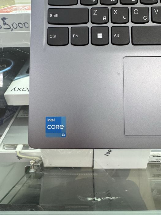 Ноутбук Lenova Intel core i3