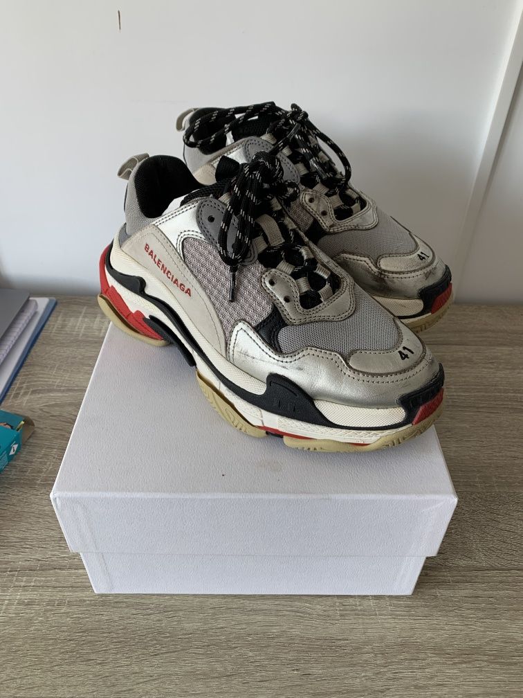 Balenciaga Triples Gri 42