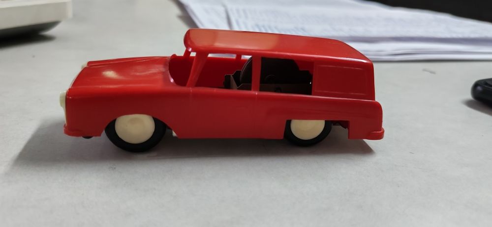 Модель Москвич инерционная. СССР.