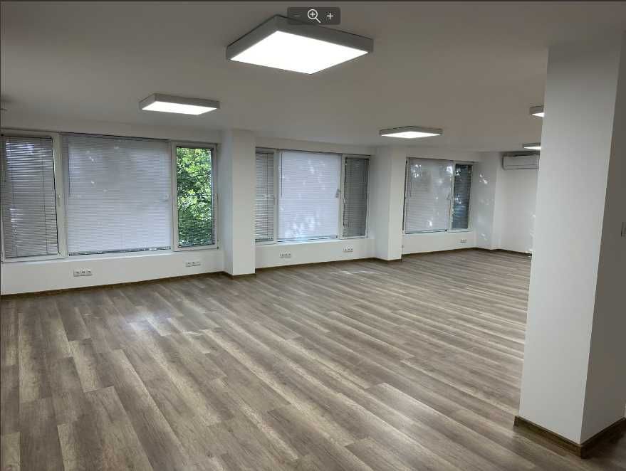 Продава се Офис в Варна, Център - 93 кв.м за 2208 €/кв.м - Снимка #1