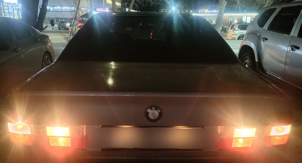 Задние фонари на БМВ 520 е34