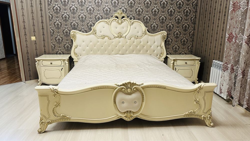 Спальный гарнитур