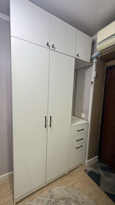 Продам шкаф для прихожий