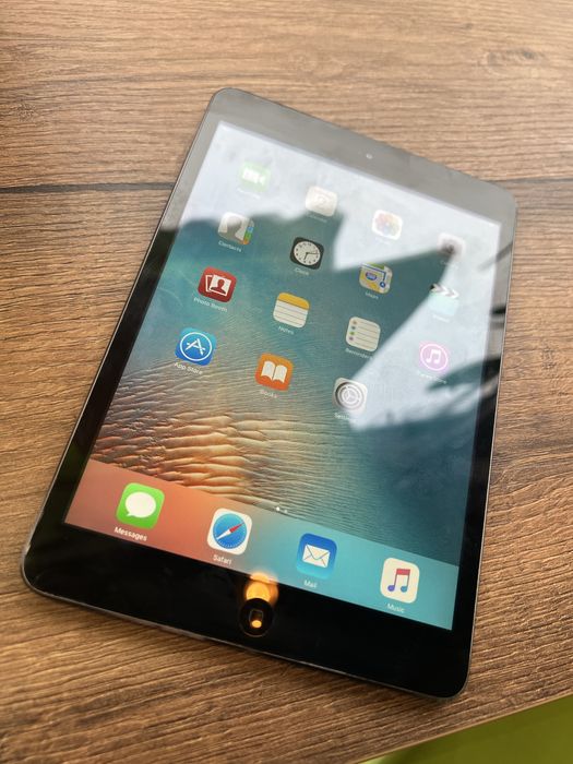 Таблет iPad Mini