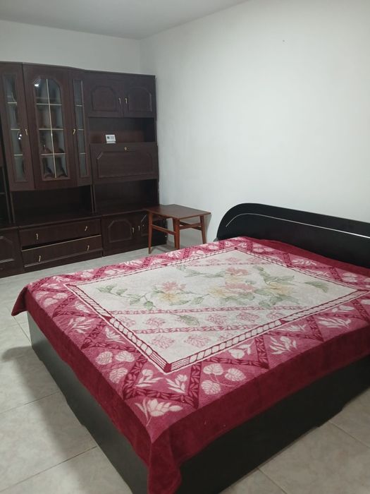 Persoana fizica închiriez garsonieră în Deva zonă piata