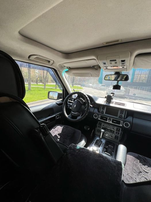 Продаю Land Rover Range Rover 2008 года