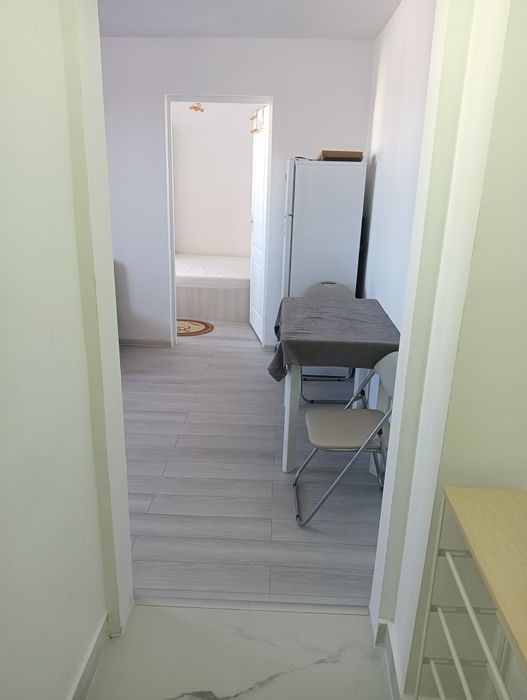 Închiriez apartament micro1 langa scoala