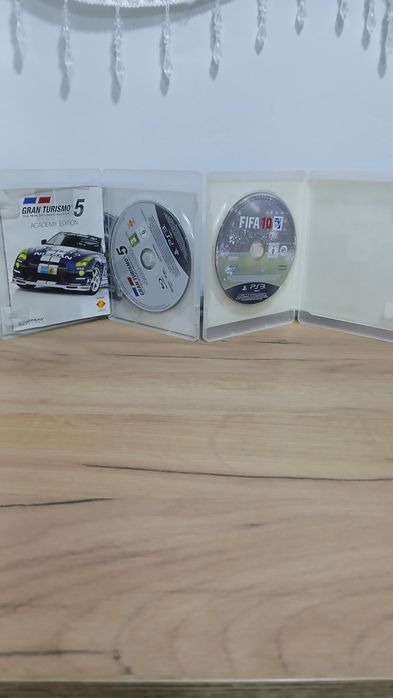 Диск Fifa 10 и Gran Turismo