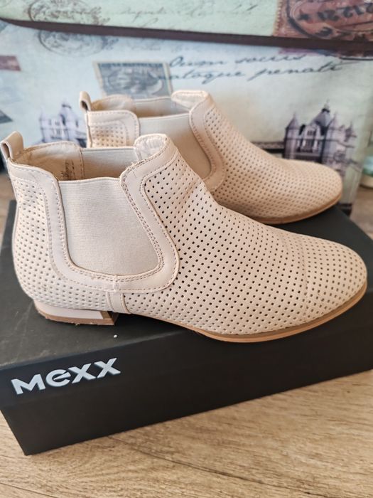 Нови летни обувки