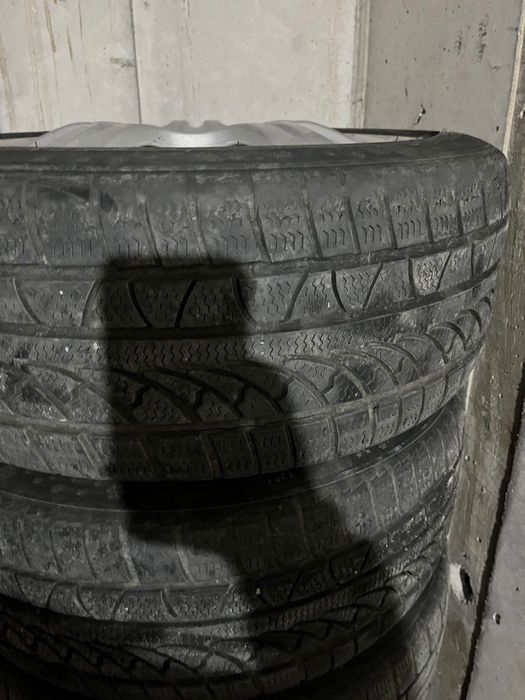 Зимни гуми с джанти 225/45 R17