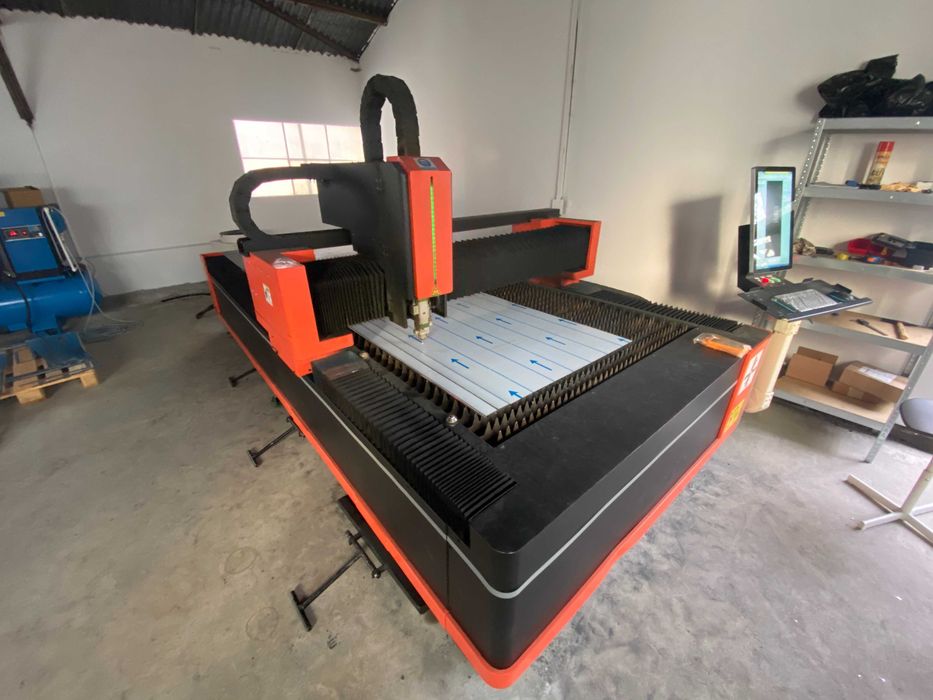 Promotie August - Servicii de Taiere / Debitare Tabla cu Laser de la 60 ron / foaie pentru min 10 foi de tabla