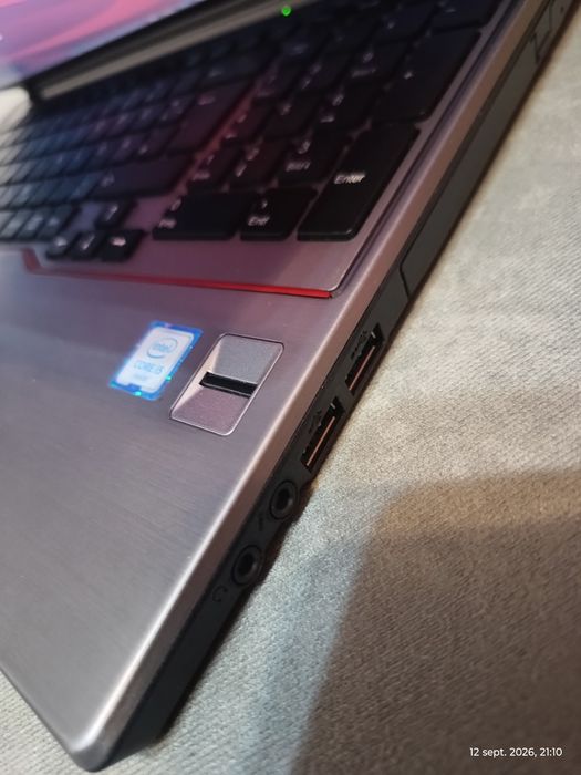Fujitsu LIFEBOOK E756 | Display 15.6" Full HD Anti-Glare | Intel Core i5-6200U | 16 GB RAM DDR4 | 1TB SSD Shark Gaming | DVD-RW - Modular Bay