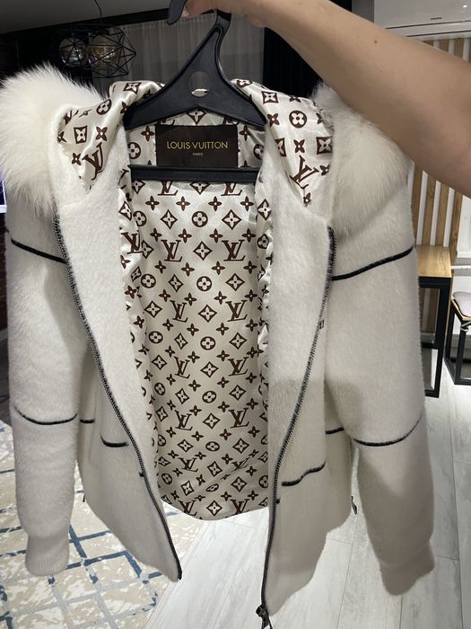 Продам куртку (новая)