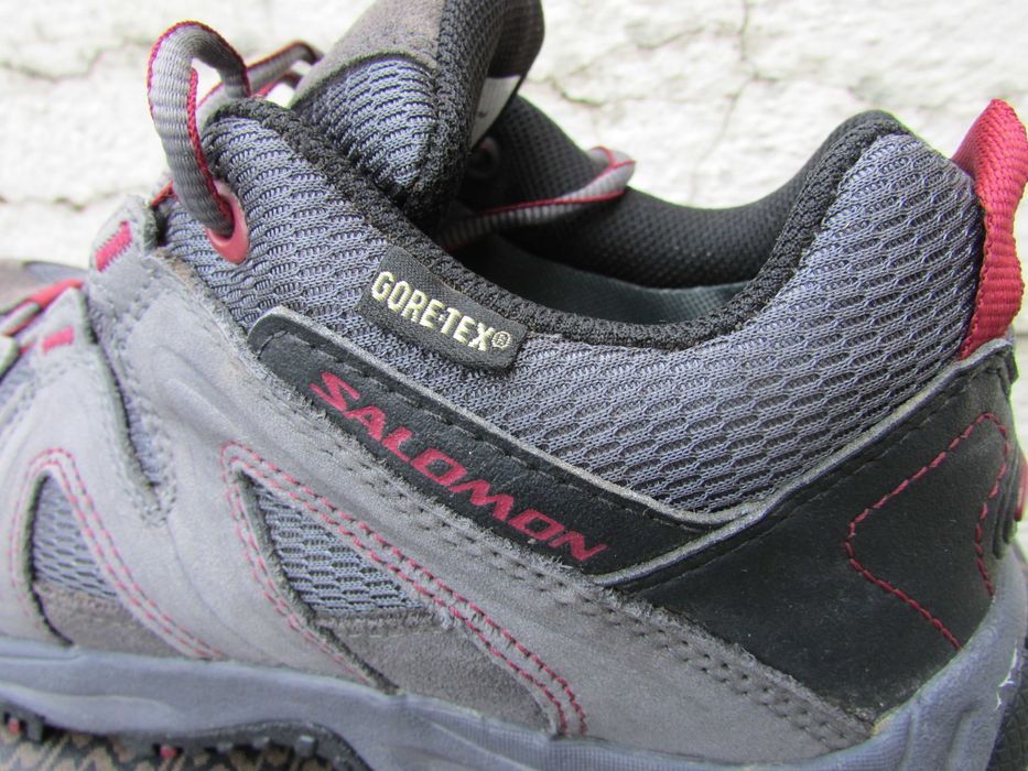 Дамски туристически обувки Salomon Contagrip