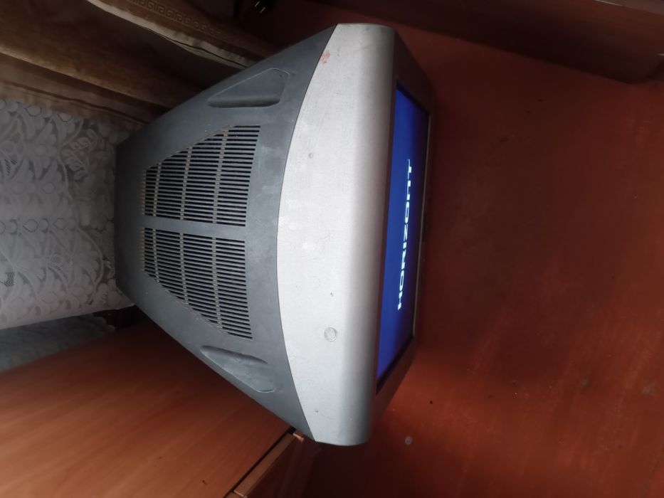 Продам телевизор Горизонт