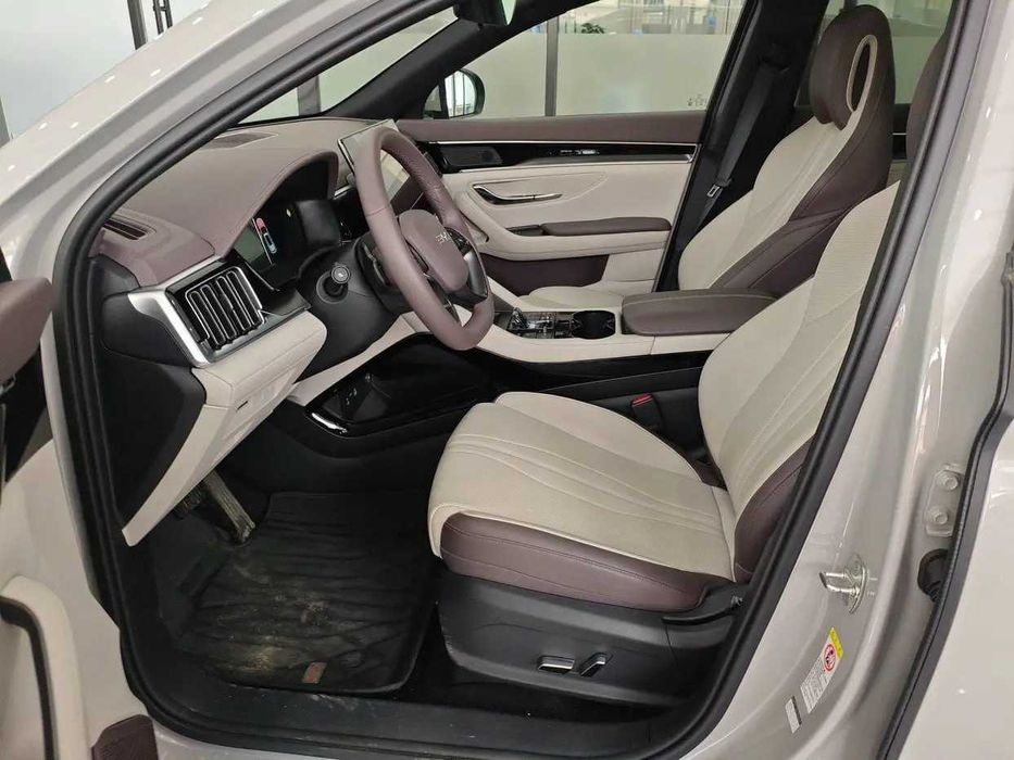 BYD Song Plus EV Champion 605 Flagship