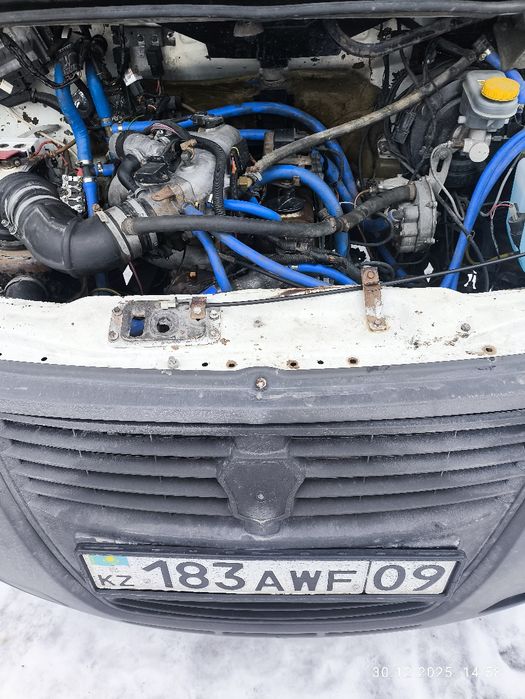 Продам двигатель 4216  в  сборе с навесным