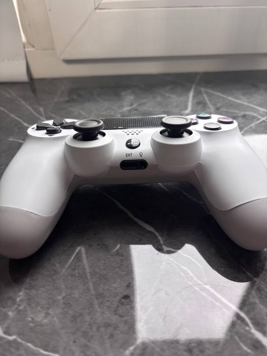 Джостики Playstation 4