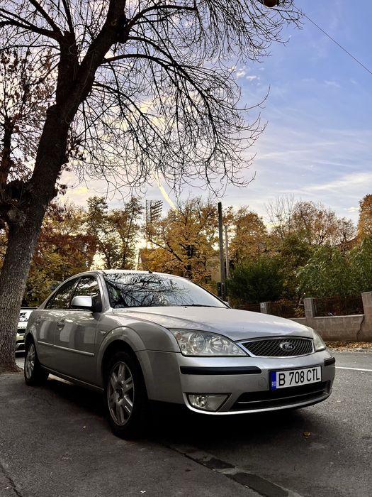 Ford Mondeo MK3 Masina de familie (GHIA)