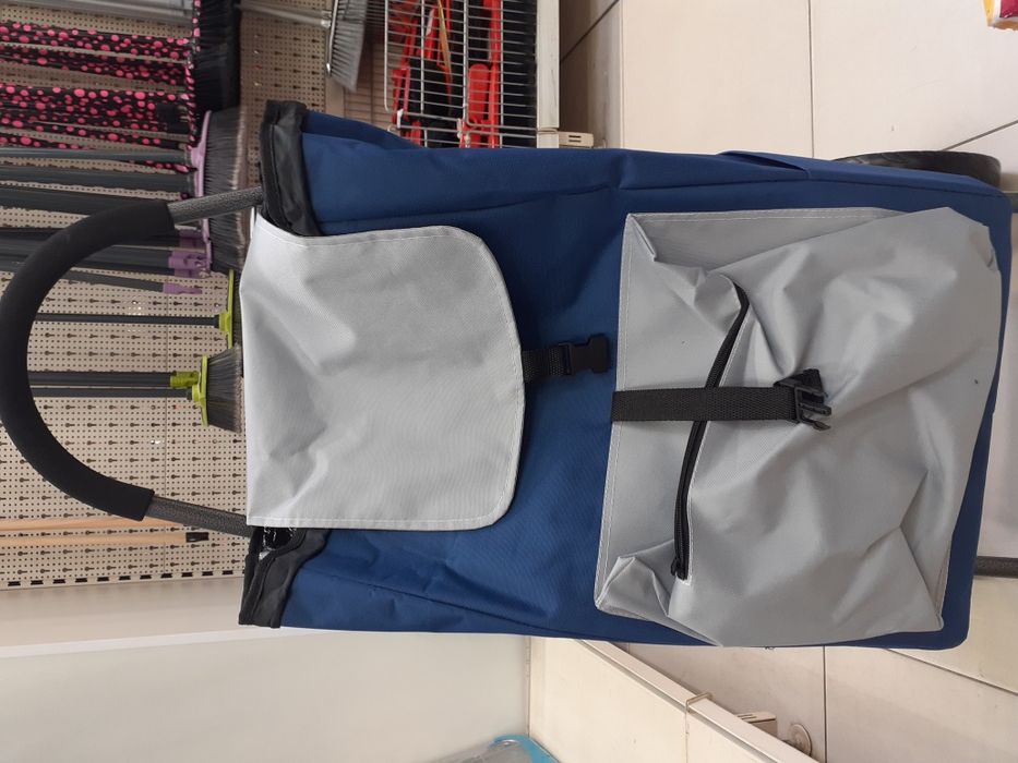 Количка за покупки с чанта