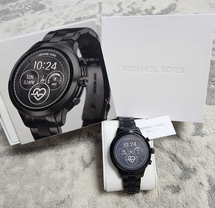 Умные часы Michael Kors MKT5046