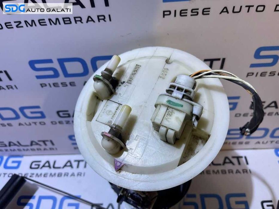 Sonda Litrometrica Senzor Litrometru Nivel Combustibil Motorina Rezervor Renault Megane 1 1.9 DCI 1999 - 2002 Cod 7700429144B 7700429144 [LC1303]