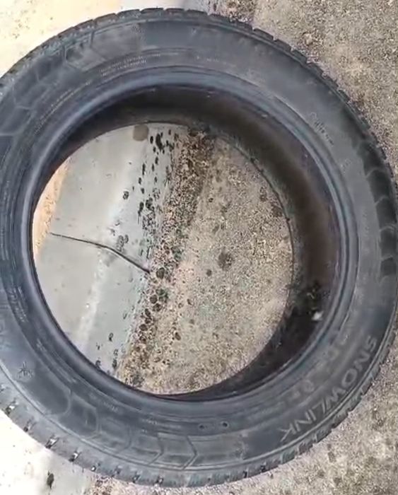 Продаётся 4 шт зимний шины