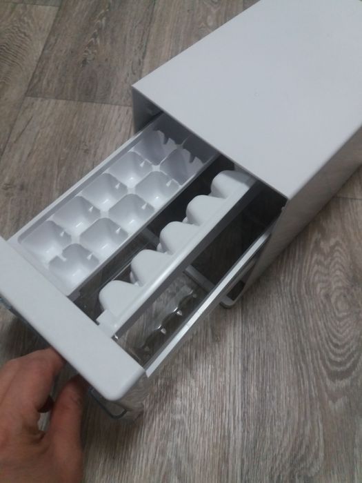 Приспособление для заморозки льда