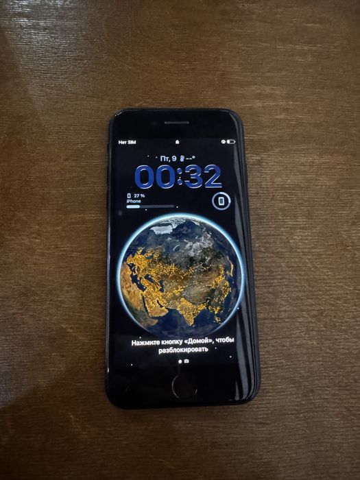 Iphone SE , 64 ГБ