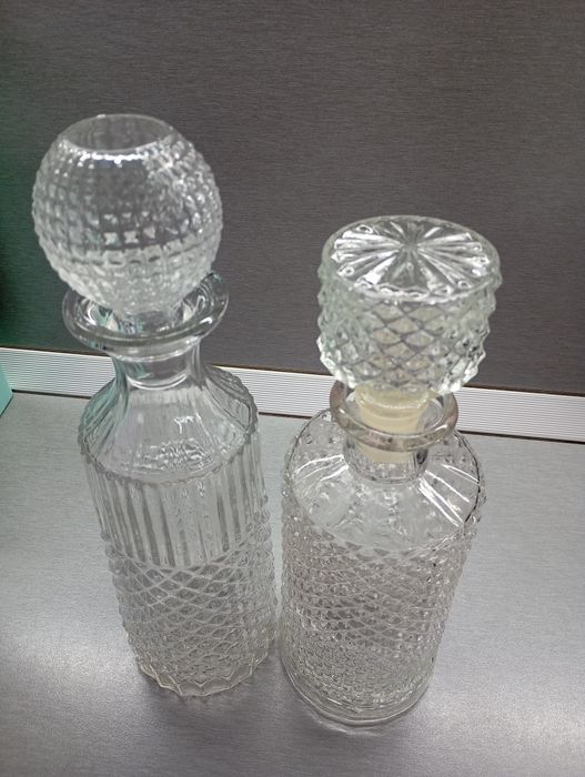 Стъклени бутилки за алкохол